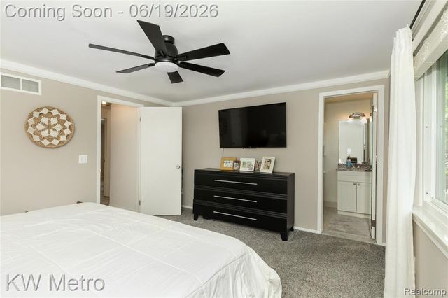 839 Dressler Lane, Rochester Hills, MI 48307