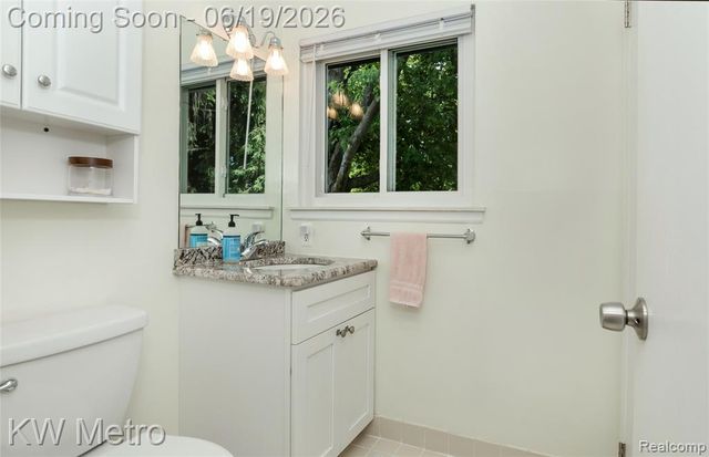 839 Dressler Lane, Rochester Hills, MI 48307