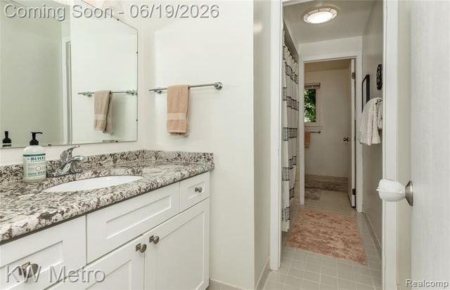 839 Dressler Lane, Rochester Hills, MI 48307