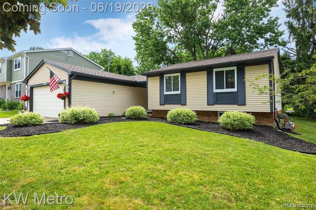 839 Dressler Lane, Rochester Hills, MI 48307