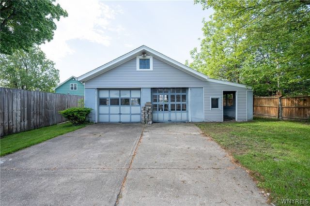 19 Wellworth Place, Cheektowaga, NY 14225