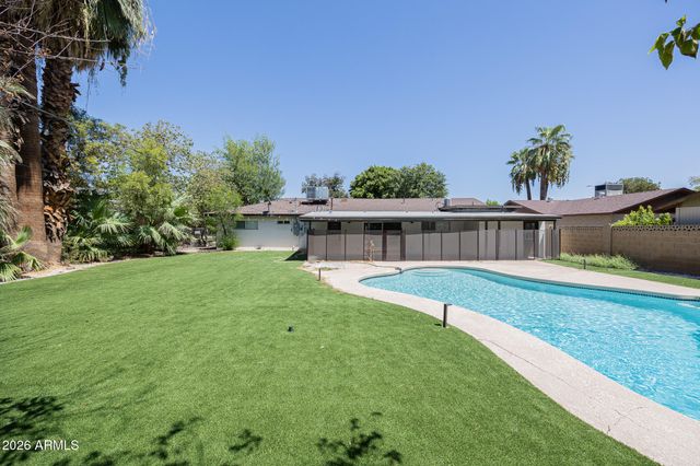 6828 N 10TH Avenue, Phoenix, AZ 85013
