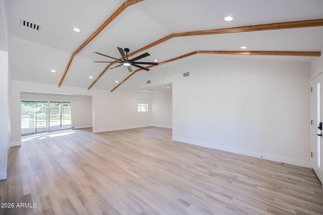 6828 N 10TH Avenue, Phoenix, AZ 85013