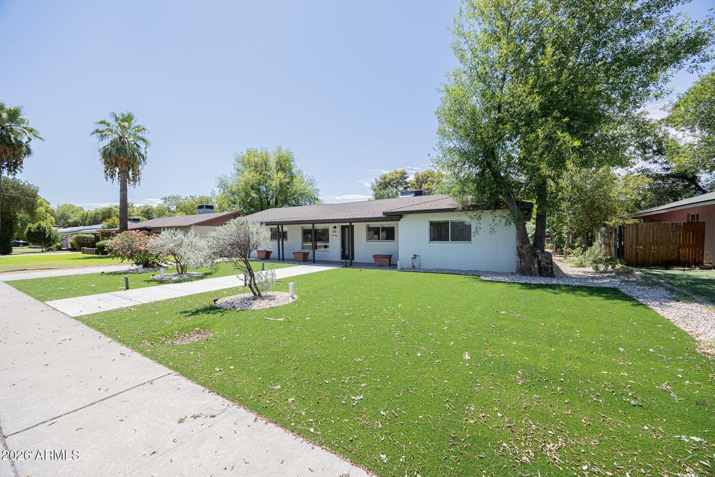 6828 N 10TH Avenue, Phoenix, AZ 85013