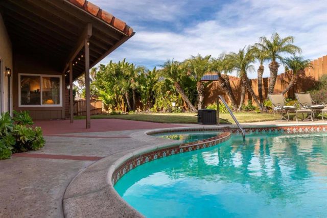 17417 Plaza Sonada, San Diego, CA 92128