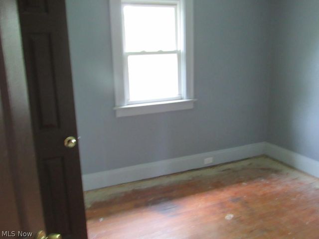 4273 E 136, Cleveland, OH 44105