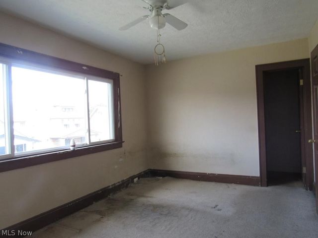 4273 E 136, Cleveland, OH 44105