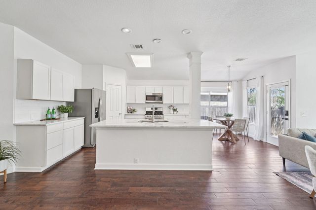 2220 Kerr TRL, Cedar Park, TX 78613