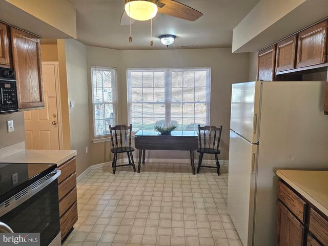 5502 CONSTITUTION CT, North Wales, PA 19454