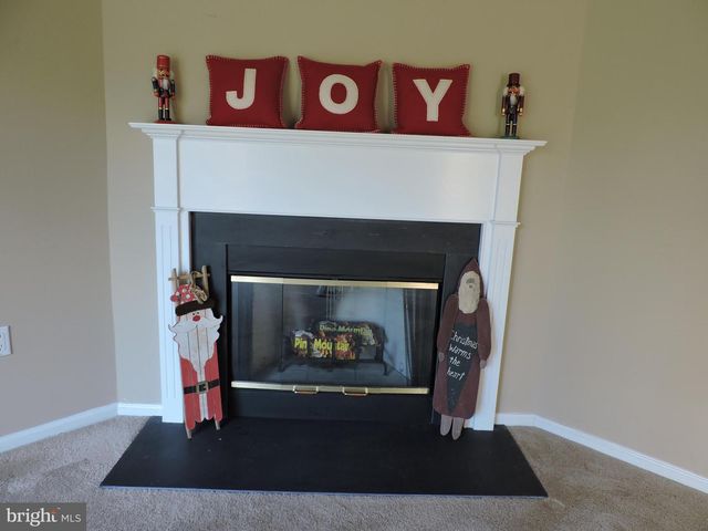 5502 CONSTITUTION CT, North Wales, PA 19454