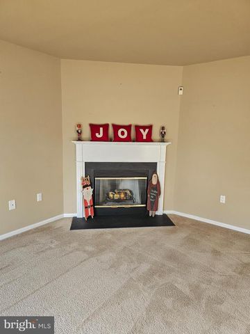 5502 CONSTITUTION CT, North Wales, PA 19454