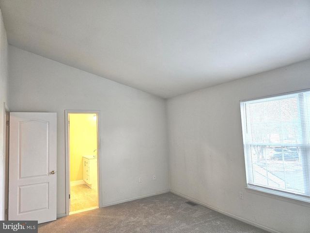 5502 CONSTITUTION CT, North Wales, PA 19454