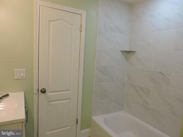 5502 CONSTITUTION CT, North Wales, PA 19454