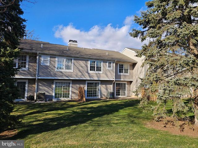 5502 CONSTITUTION CT, North Wales, PA 19454