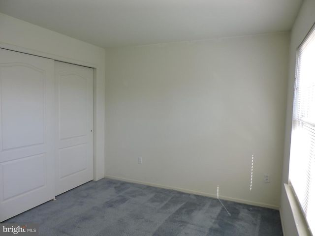 5502 CONSTITUTION CT, North Wales, PA 19454