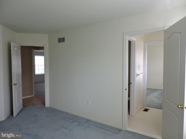 5502 CONSTITUTION CT, North Wales, PA 19454