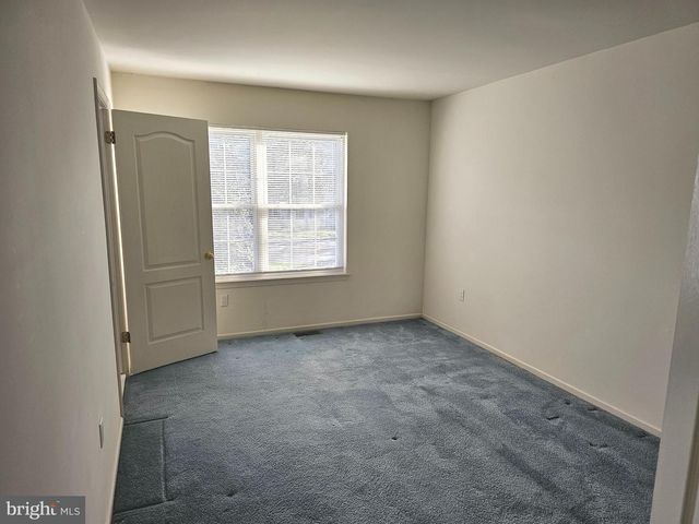 5502 CONSTITUTION CT, North Wales, PA 19454