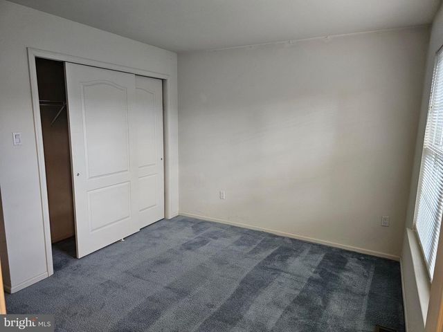 5502 CONSTITUTION CT, North Wales, PA 19454