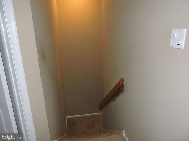 5502 CONSTITUTION CT, North Wales, PA 19454