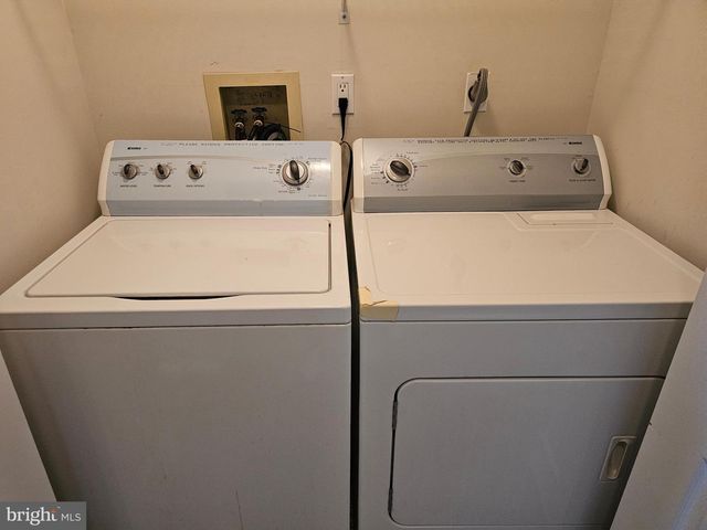 5502 CONSTITUTION CT, North Wales, PA 19454