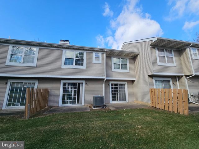 5502 CONSTITUTION CT, North Wales, PA 19454