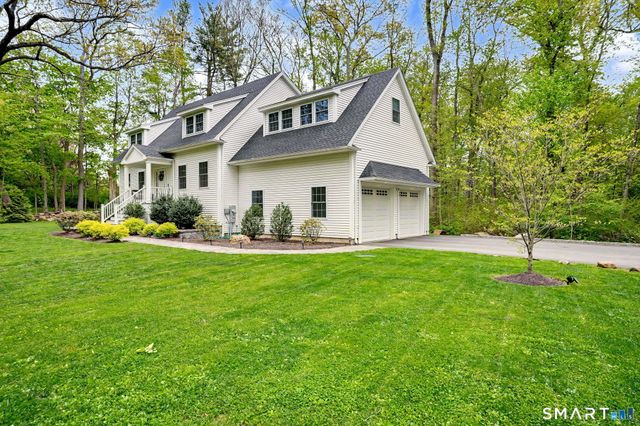 153 North Street, Trumbull, CT 06611