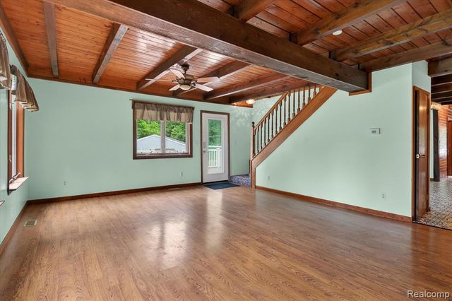 41303 Harris Road, Belleville, MI 48111