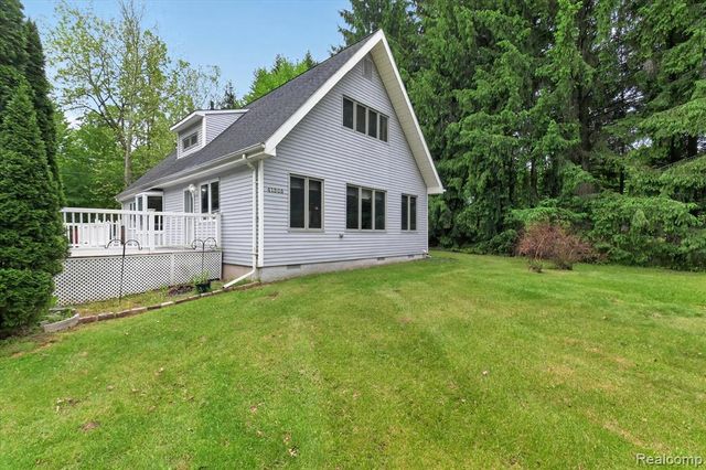 41303 Harris Road, Belleville, MI 48111