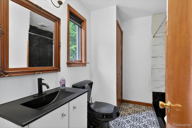 41303 Harris Road, Belleville, MI 48111