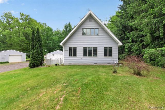 41303 Harris Road, Belleville, MI 48111