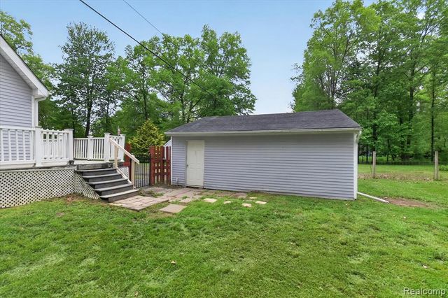 41303 Harris Road, Belleville, MI 48111