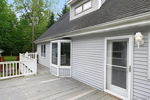 41303 Harris Road, Belleville, MI 48111