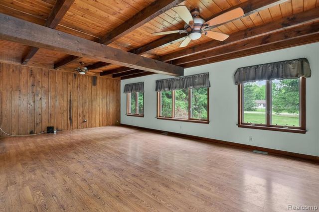 41303 Harris Road, Belleville, MI 48111