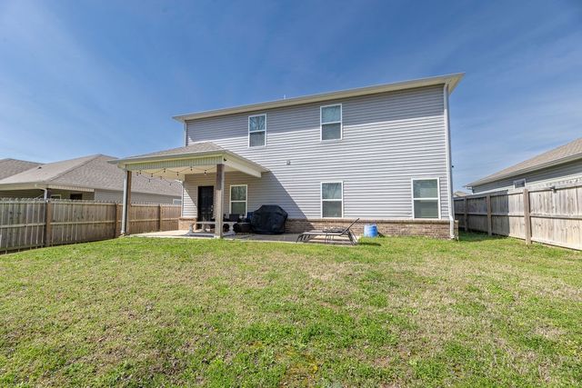 1114 S Kingfisher Lane, Fayetteville, AR 72701