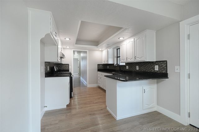 1925 N Desert Palm Avenue, Broken Arrow, OK 74012