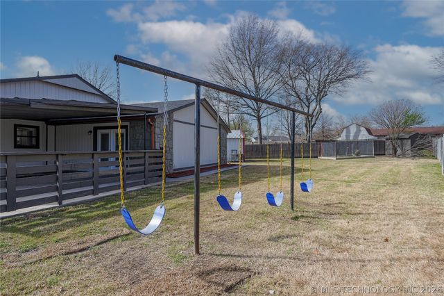 1925 N Desert Palm Avenue, Broken Arrow, OK 74012