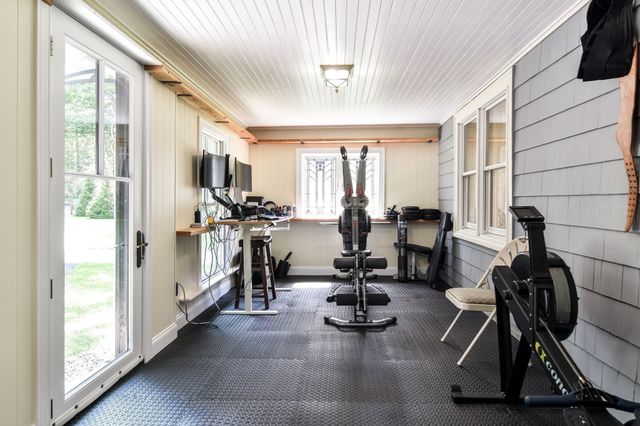 202 Boston Post Rd, Wayland, MA 01778