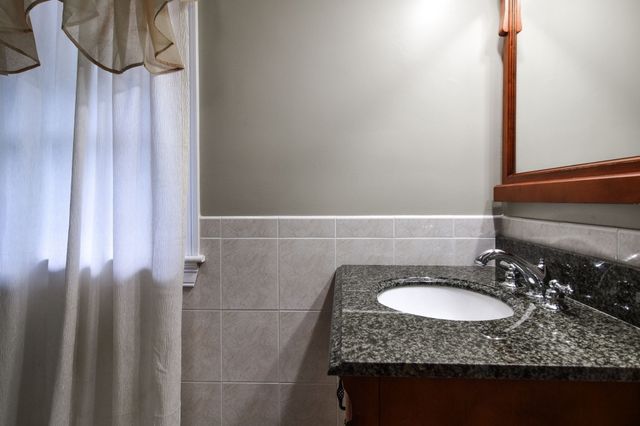 202 Boston Post Rd, Wayland, MA 01778