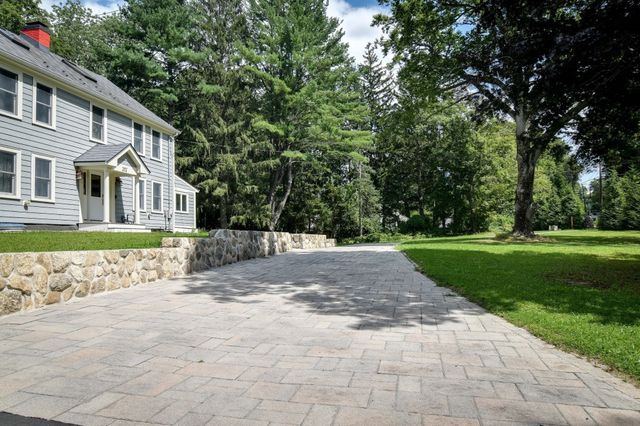 202 Boston Post Rd, Wayland, MA 01778