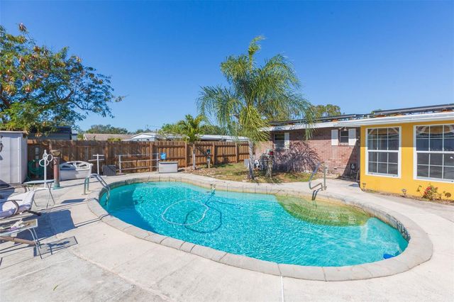 4102 W FAIRVIEW HEIGHTS, Tampa, FL 33616