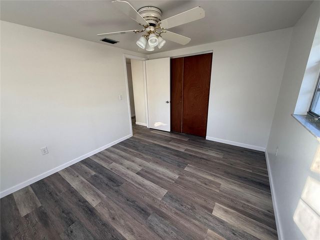 6039 20TH STREET, Zephyrhills, FL 33542