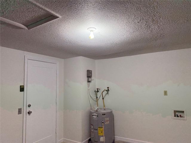 6039 20TH STREET, Zephyrhills, FL 33542