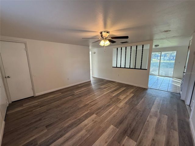 6039 20TH STREET, Zephyrhills, FL 33542