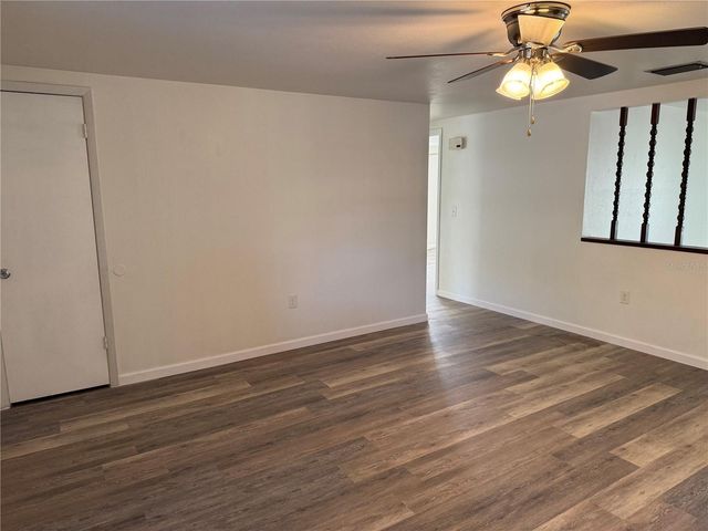 6039 20TH STREET, Zephyrhills, FL 33542