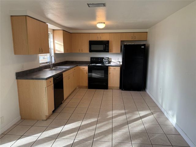 6039 20TH STREET, Zephyrhills, FL 33542