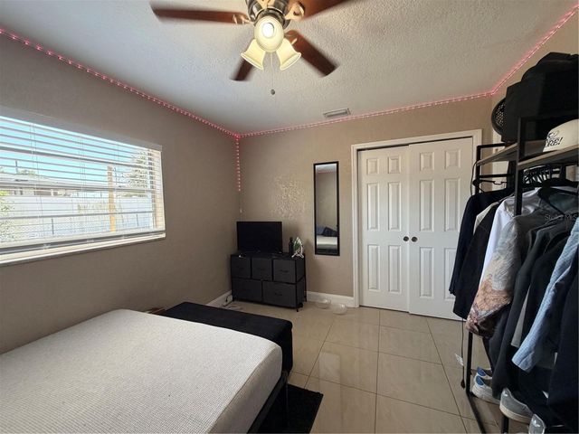 2926 W SAINT JOHN STREET, Tampa, FL 33607