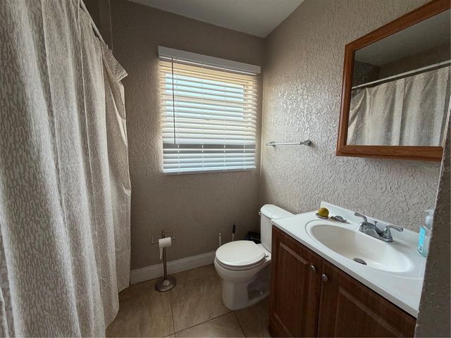 2926 W SAINT JOHN STREET, Tampa, FL 33607