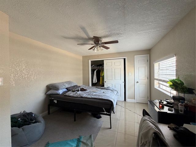 2926 W SAINT JOHN STREET, Tampa, FL 33607