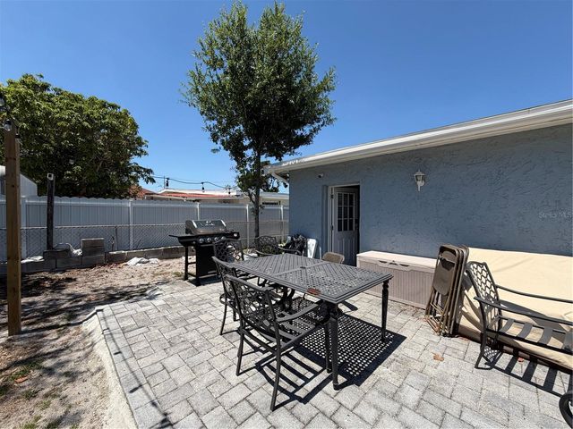 2926 W SAINT JOHN STREET, Tampa, FL 33607