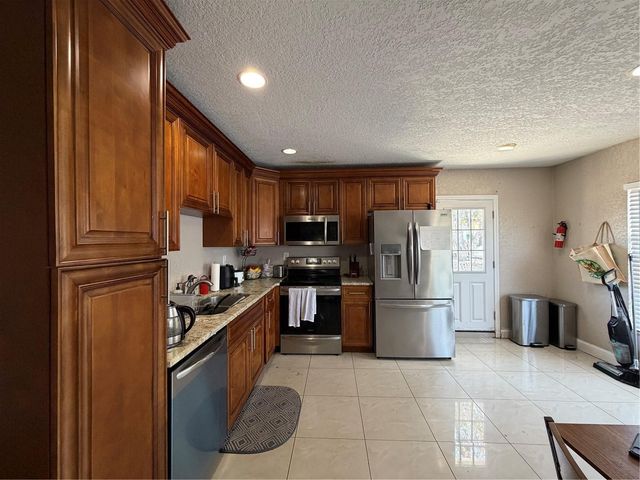 2926 W SAINT JOHN STREET, Tampa, FL 33607